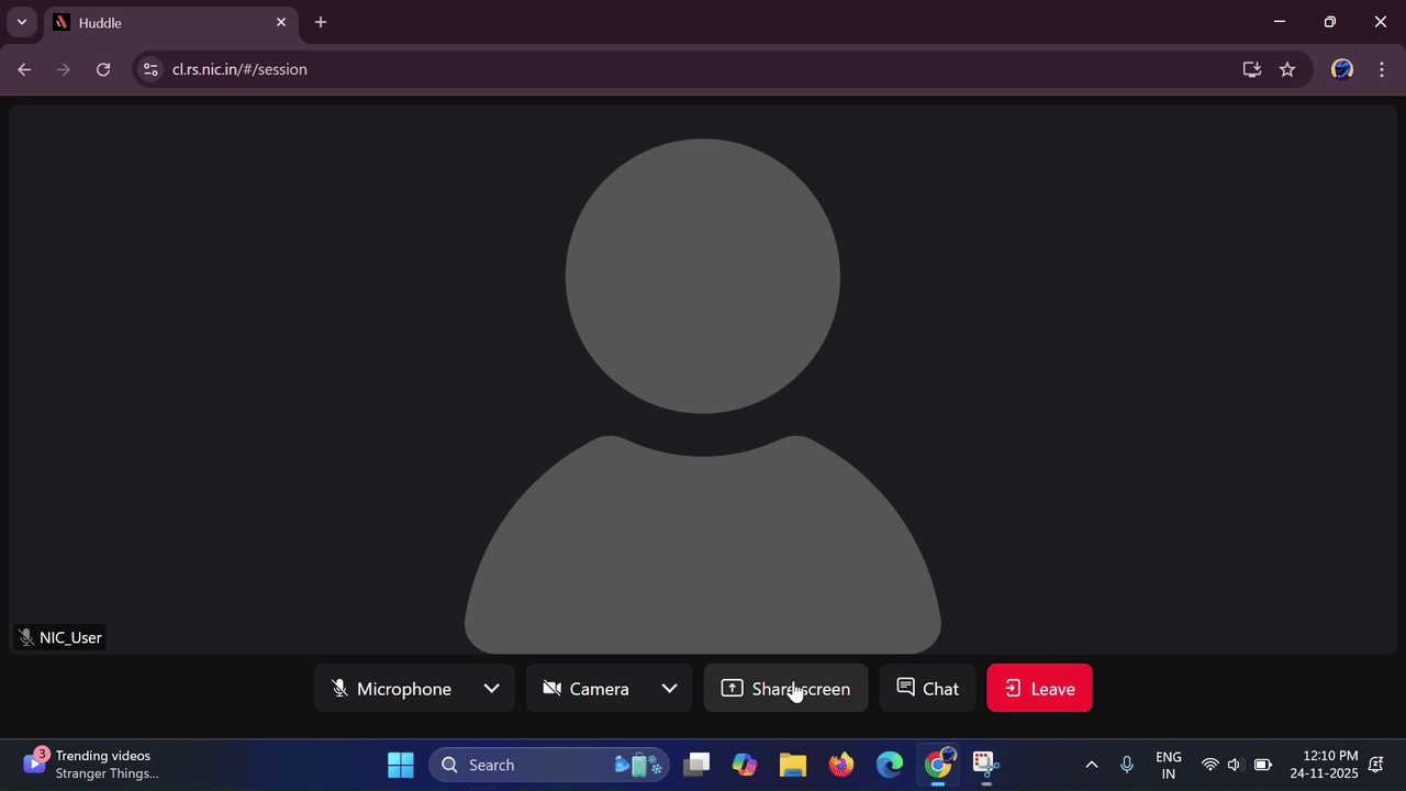 Screenshot of the meeting interface when a screen is shared, showing the 'Remote Access' button.